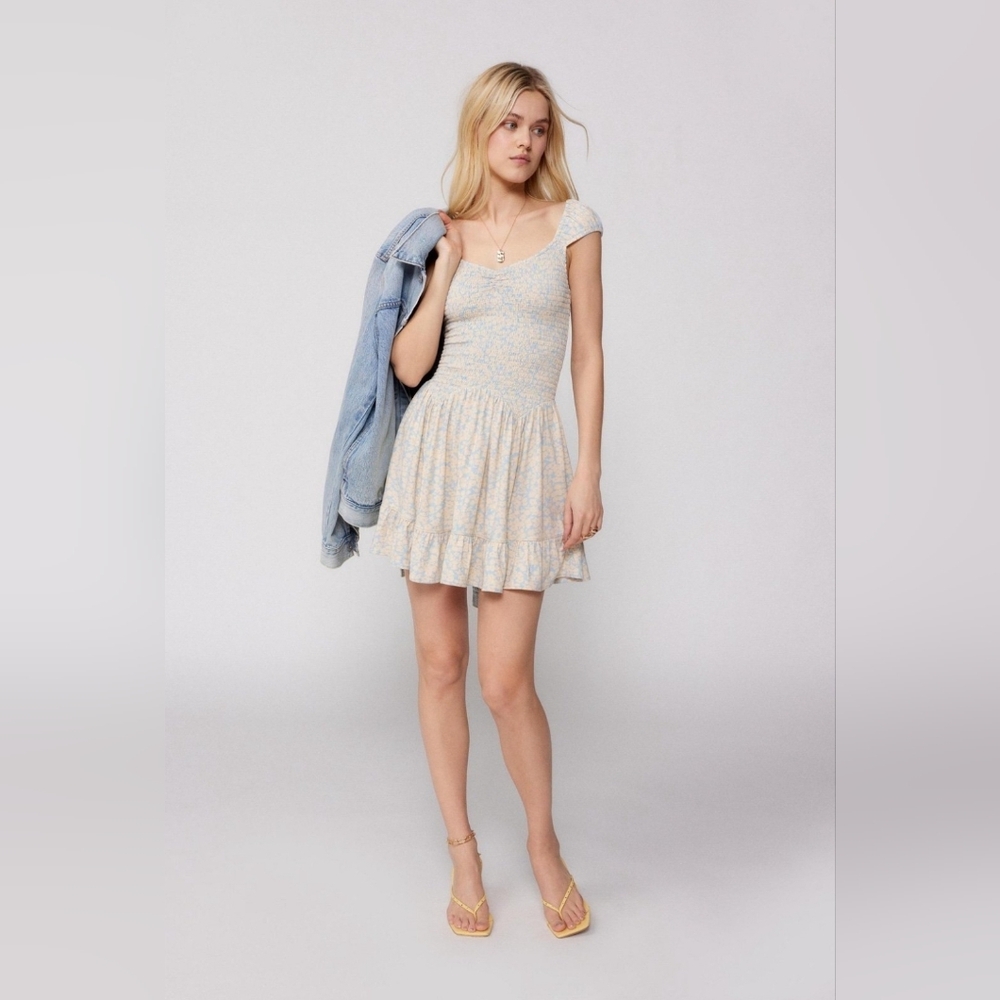 Urban Outfitters Georgina Smocked Floral Mini Dress Blue XS - Picture 5 of 13